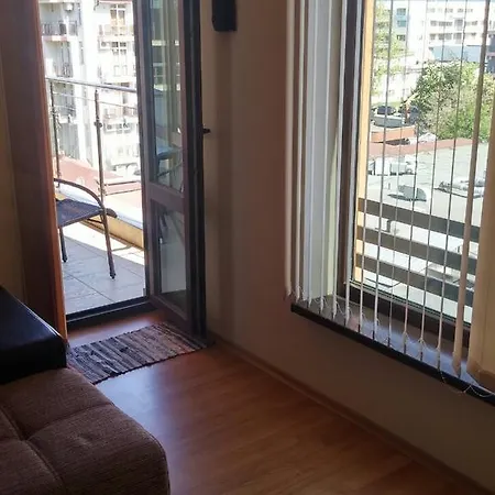Apartament Plamy